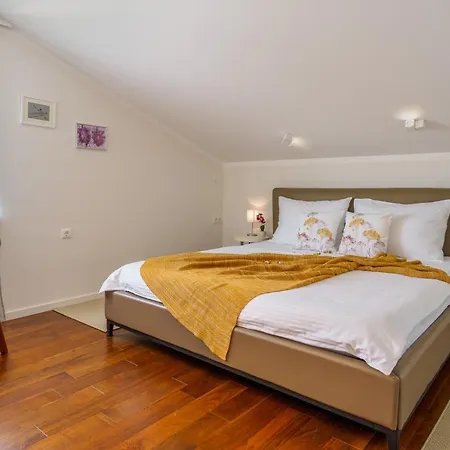 Caprice - Krk Villa Milohnici